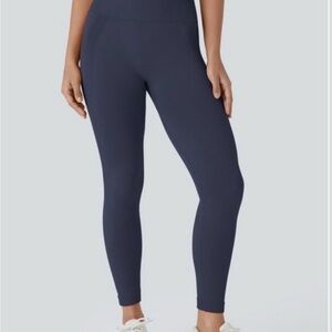 Halara Seamless 7/8 navy leggings NWOT in original package size L